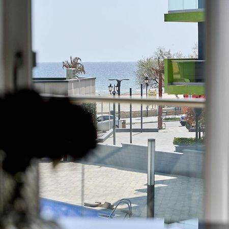 Maya Apartment- Spa N Pools Beach Resort Mamaia Esterno foto