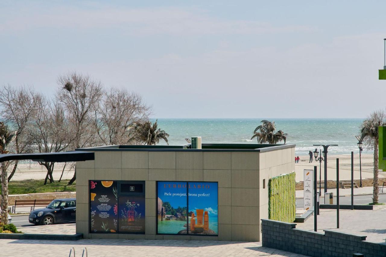Maya Apartment- Spa N Pools Beach Resort Mamaia Esterno foto