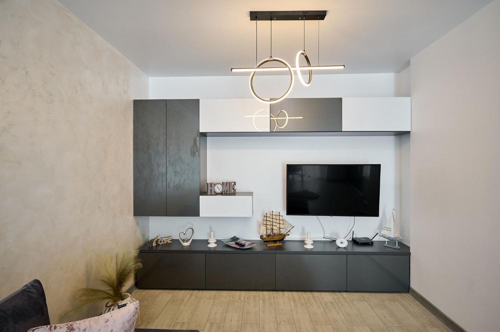 Maya Apartment- Spa N Pools Beach Resort Mamaia Esterno foto