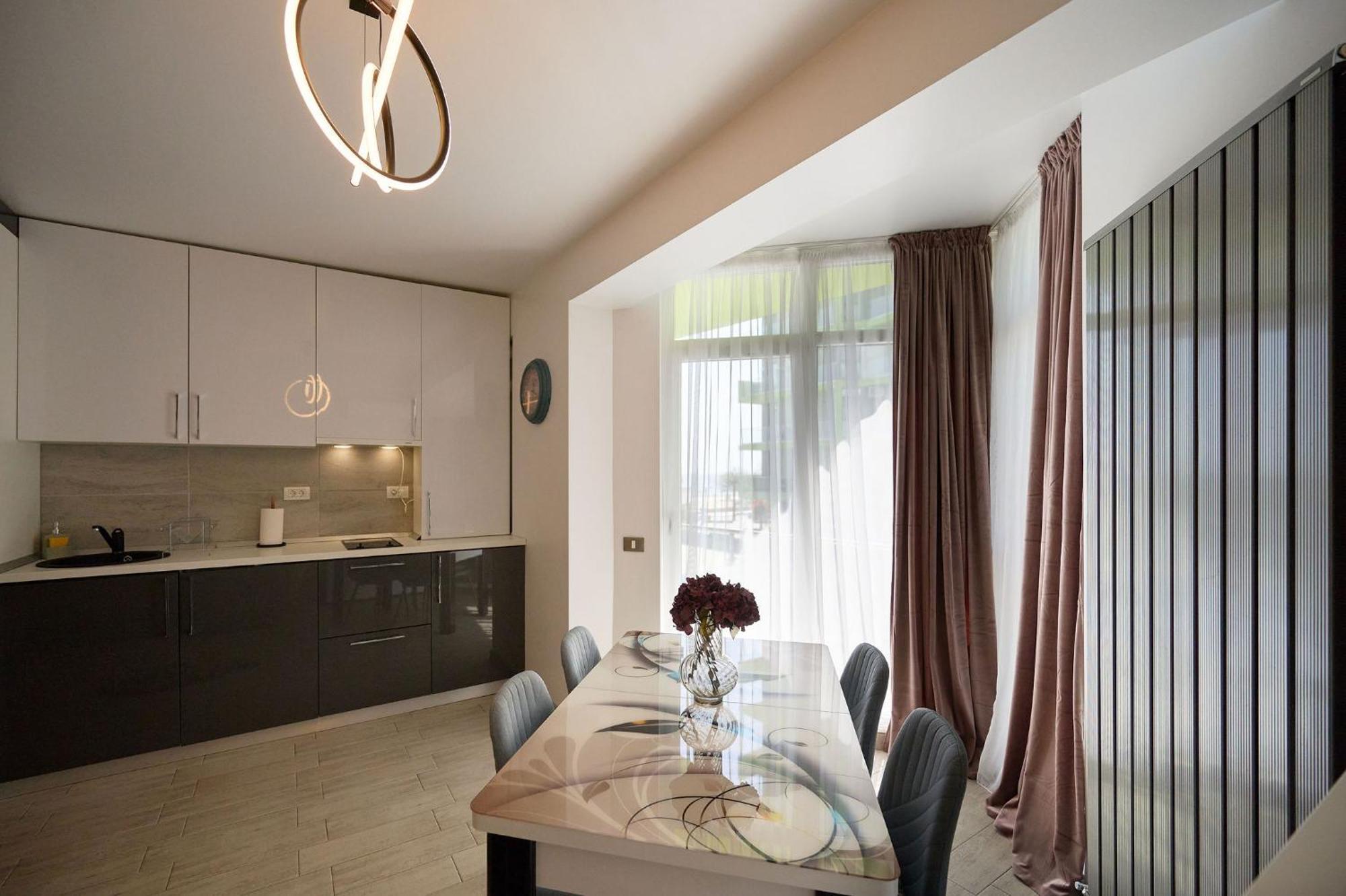 Maya Apartment- Spa N Pools Beach Resort Mamaia Esterno foto